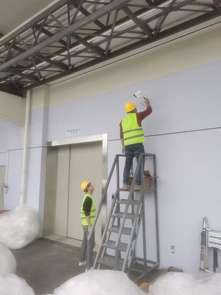 车间监控摄像头安装图片